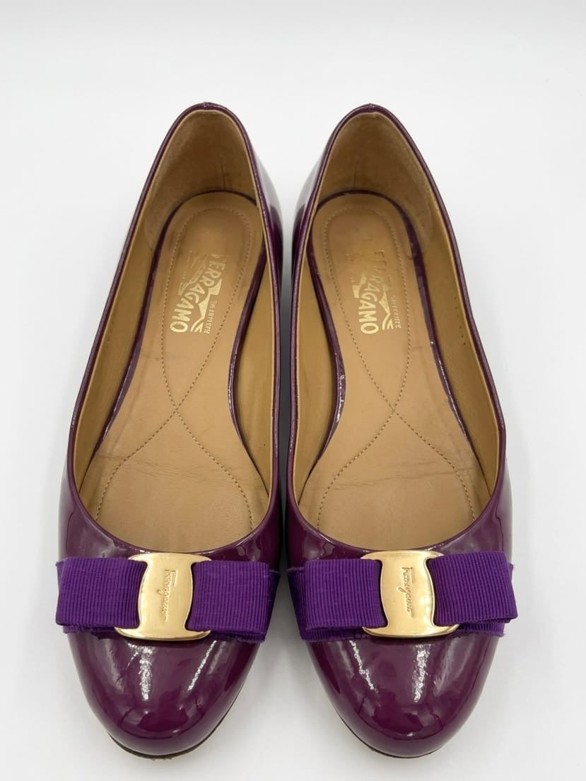 Purple patent leather Varina ballet flats with signature  bow