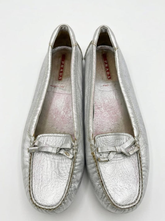 Vintage metallic silver leather loafers