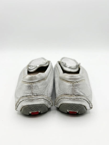 Vintage metallic silver leather loafers