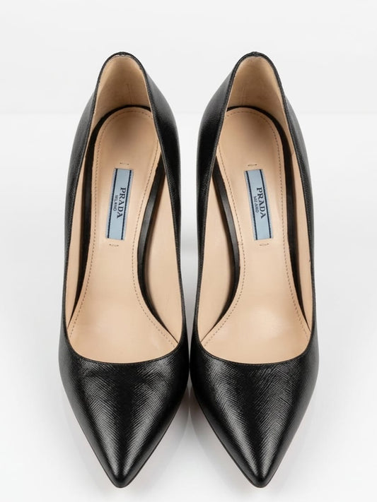 Black pointed-toe pumps
